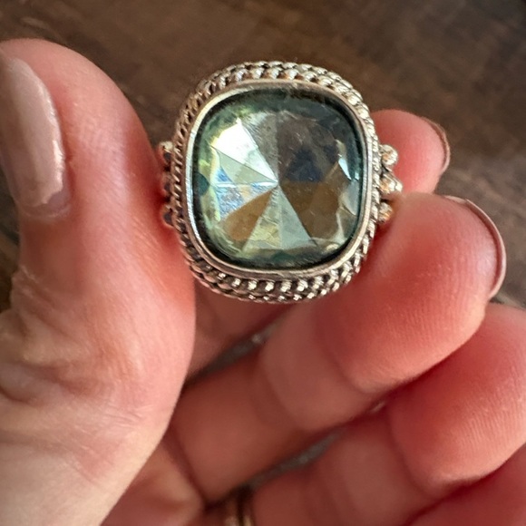 Cushion cut size 7 Silver and Blue cocktail ring - Picture 2 of 4